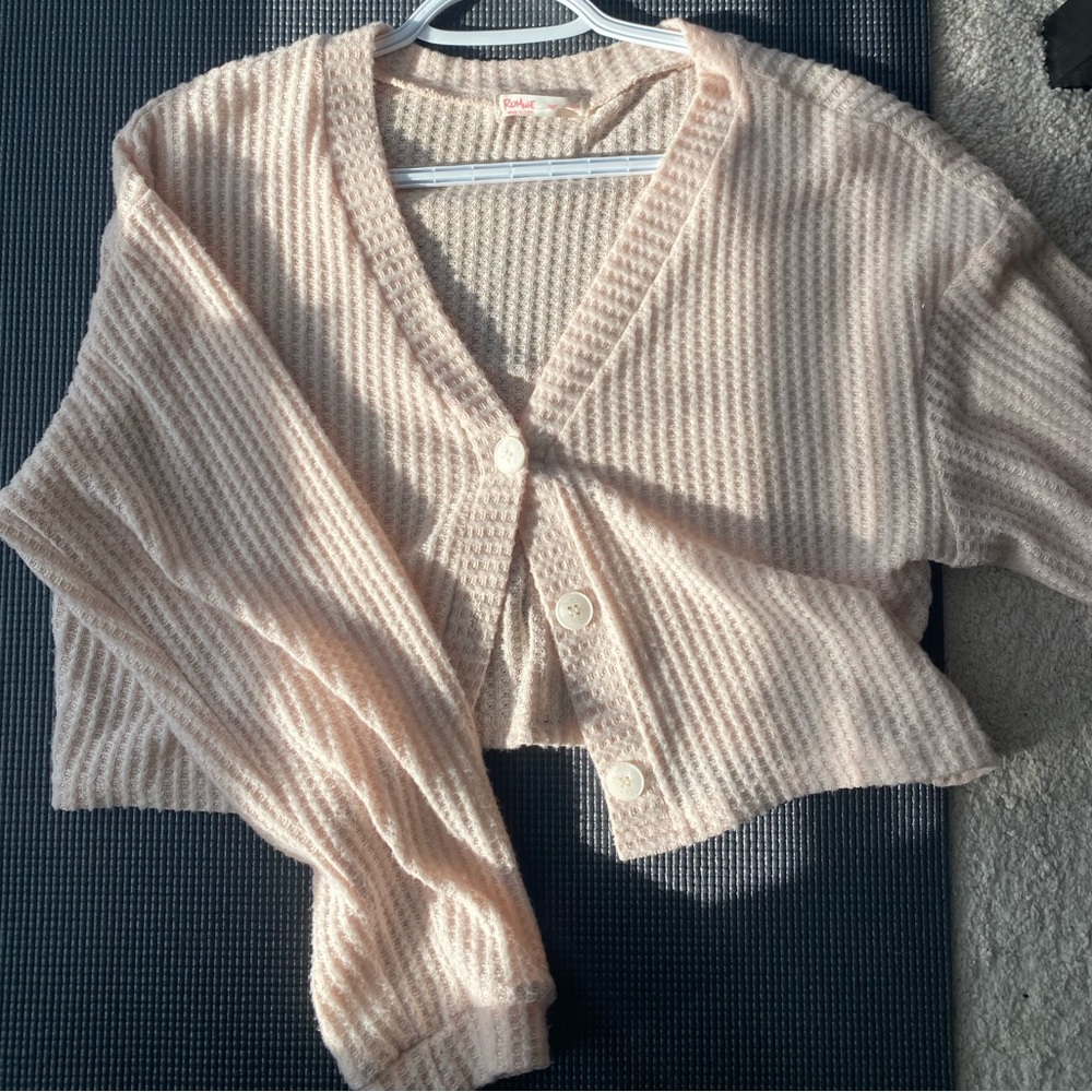 Long sleeve knit sweater
